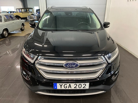 Ford Edge 10 of 25