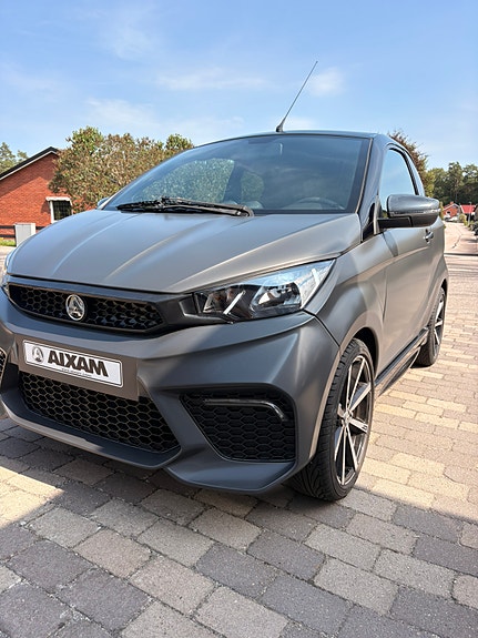 Aixam Coupe GTI Mattgrå 2 of 17
