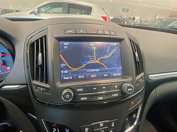 Opel Insignia Country Tourer 11 of 15