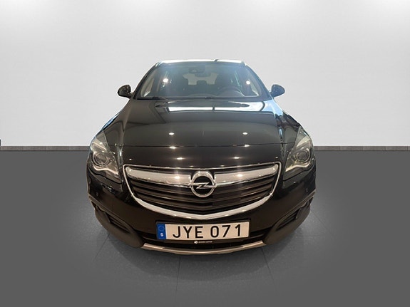 Opel Insignia Country Tourer 2 of 15