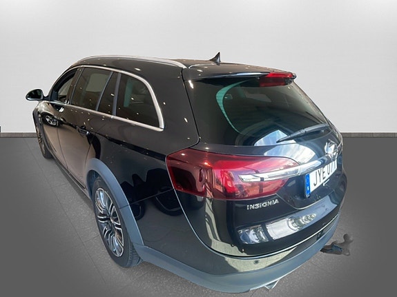 Opel Insignia Country Tourer 6 of 15