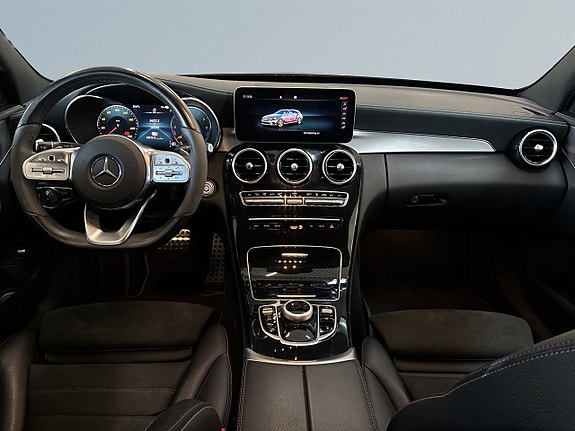 Mercedes-Benz C300 8 of 23