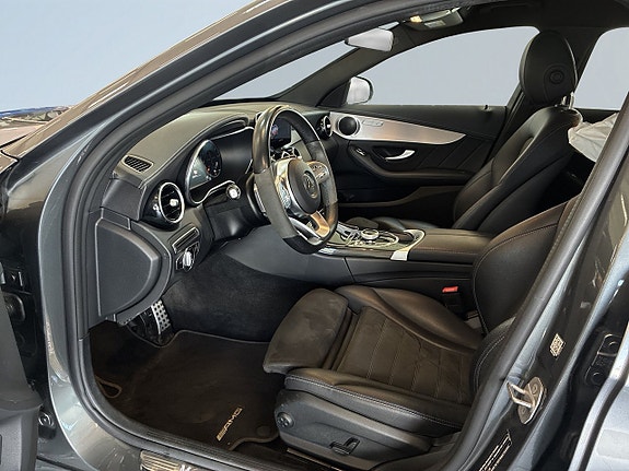 Mercedes-Benz C300 7 of 23