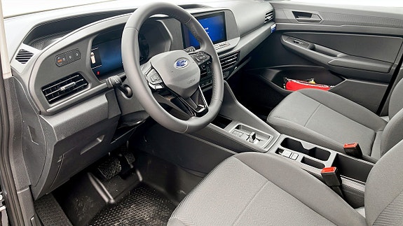 Ford Transit Connect 5 of 9