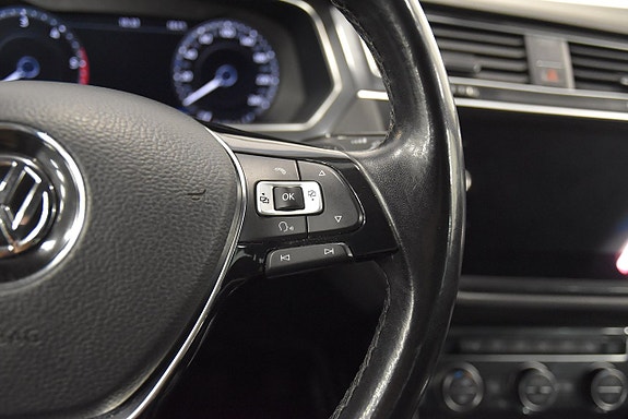 Volkswagen Tiguan 11 of 23