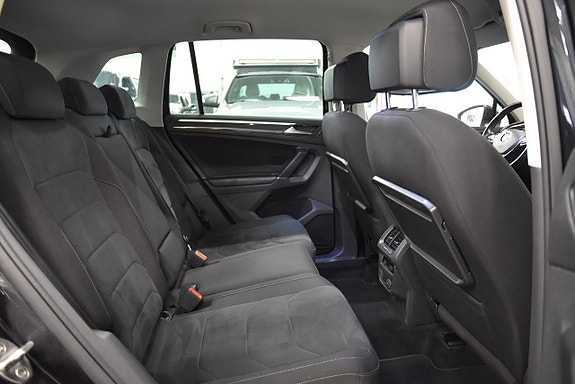 Volkswagen Tiguan 13 of 23