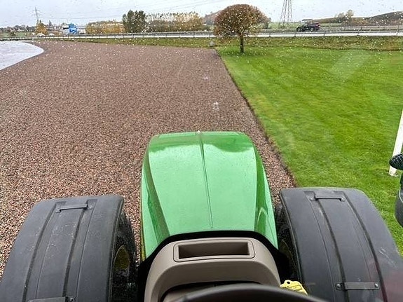 John Deere 7310 R 11 of 15