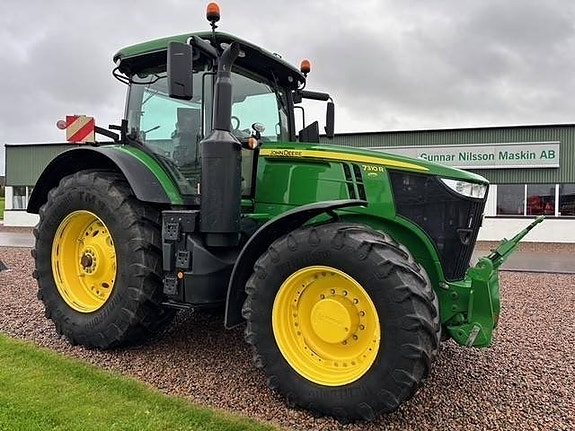 John Deere 7310 R 7 of 15