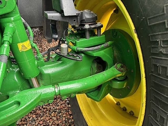John Deere 7310 R 9 of 15