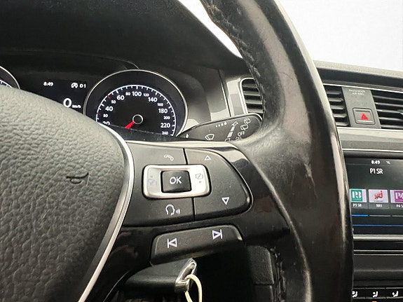 Volkswagen Golf Alltrack 15 of 23