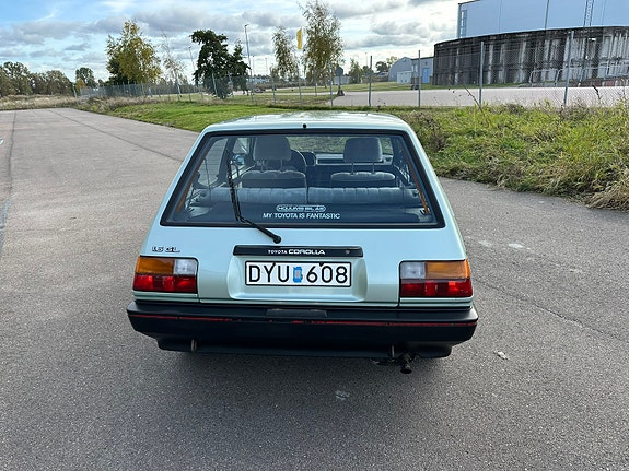 Toyota Corolla 5 of 8