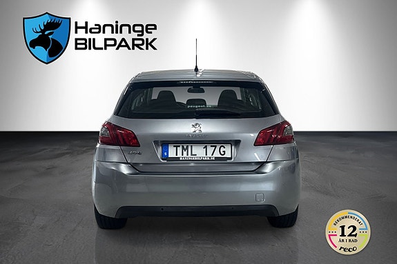 Peugeot 308 9 of 22