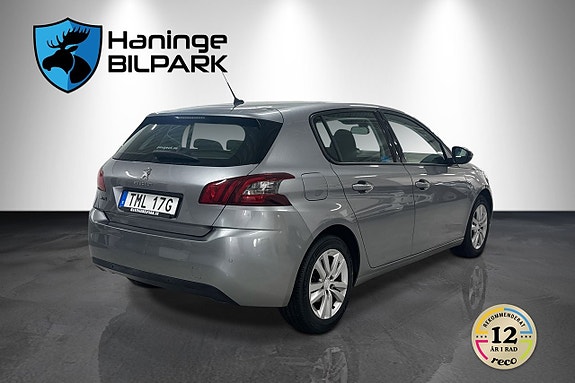 Peugeot 308 8 of 22