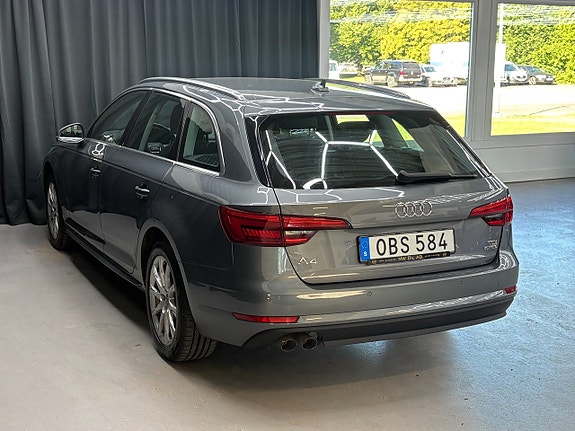 Audi A4 3 of 14