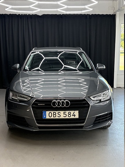 Audi A4 11 of 14