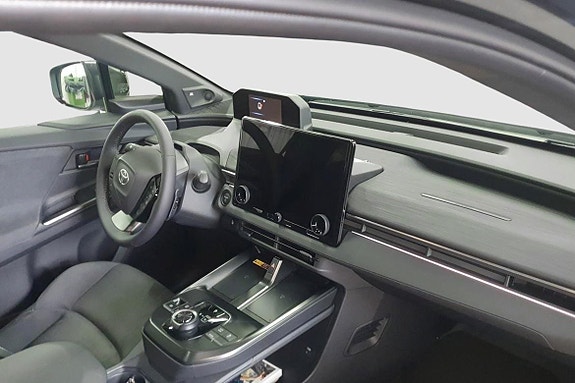 Toyota C-HR+ 9 of 11