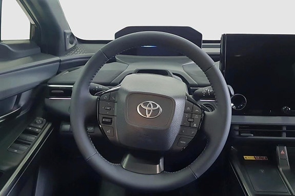 Toyota C-HR+ 7 of 11
