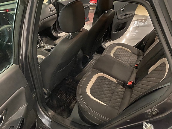 Kia Ceed 6 of 16