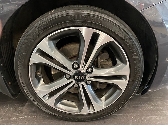 Kia Ceed 10 of 16