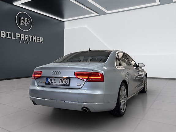 Audi A8 6 of 20