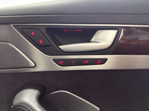 Audi A8 18 of 20