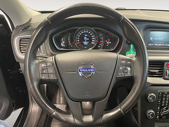Volvo V40 13 of 26