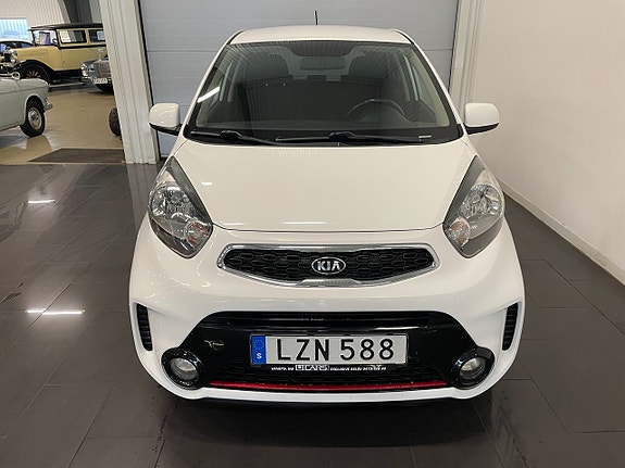 Kia Picanto 7 of 13