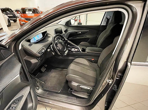 Peugeot 5008 4 of 7