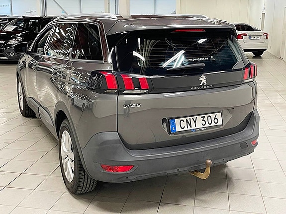 Peugeot 5008 3 of 7