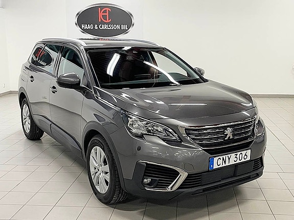 Peugeot 5008 2 of 7