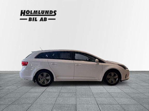 Toyota Avensis 17 of 27