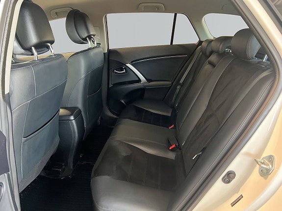 Toyota Avensis 11 of 27