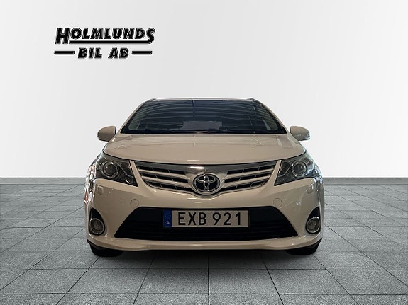 Toyota Avensis 5 of 27