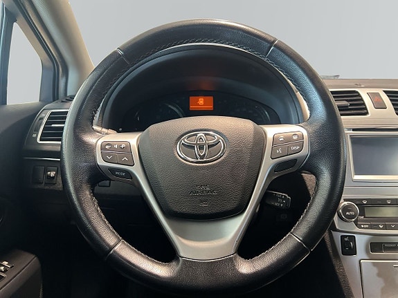 Toyota Avensis 9 of 27