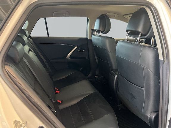 Toyota Avensis 7 of 27