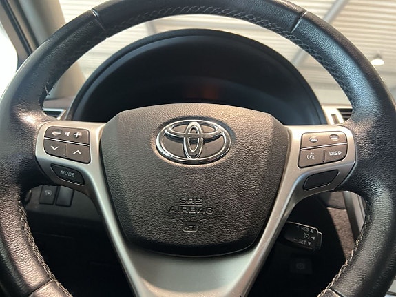 Toyota Avensis 13 of 27