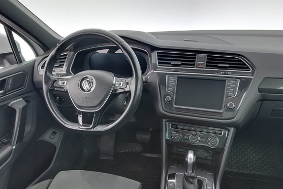 Volkswagen Tiguan 8 of 17