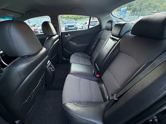 Kia Optima 12 of 27