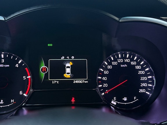 Kia Optima 25 of 27