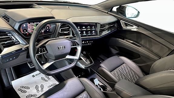 Audi Q4 e-tron 7 of 25