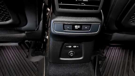 Audi Q4 e-tron 23 of 25
