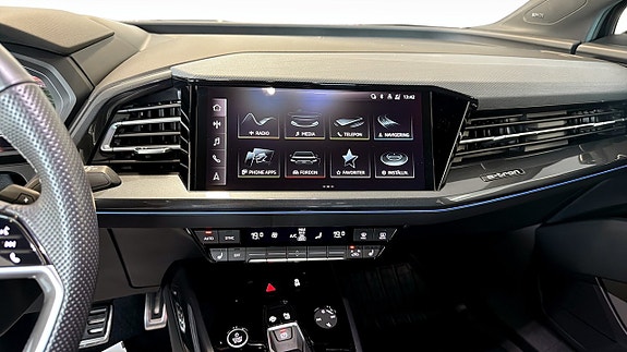 Audi Q4 e-tron 9 of 25