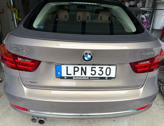 BMW 328i 10 of 11