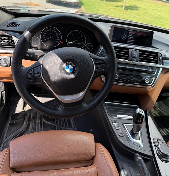 BMW 328i 6 of 11