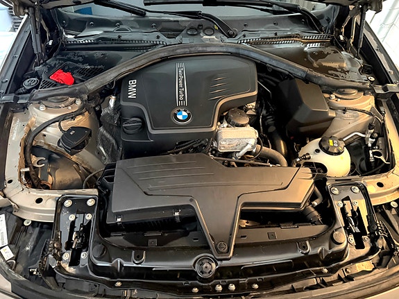 BMW 328i 11 of 11