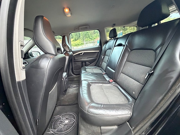 Volvo V70 20 of 27