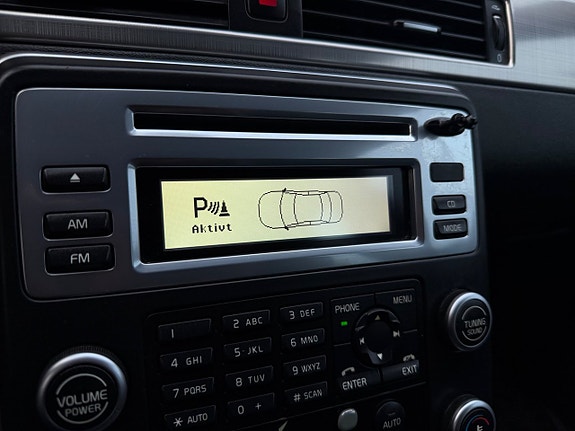 Volvo V70 16 of 27