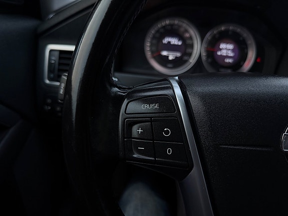 Volvo V70 25 of 27