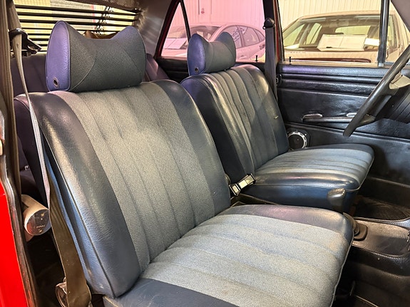 Mercedes-Benz 230 6 of 11