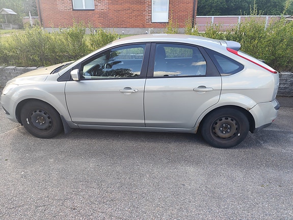 Ford Focus 5 of 7